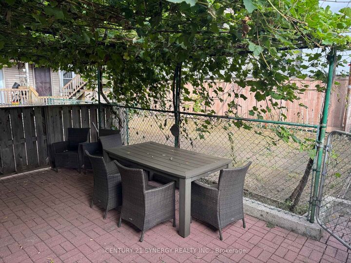 Property Photo:  299 Arlington Avenue  ON K1R 5T1 