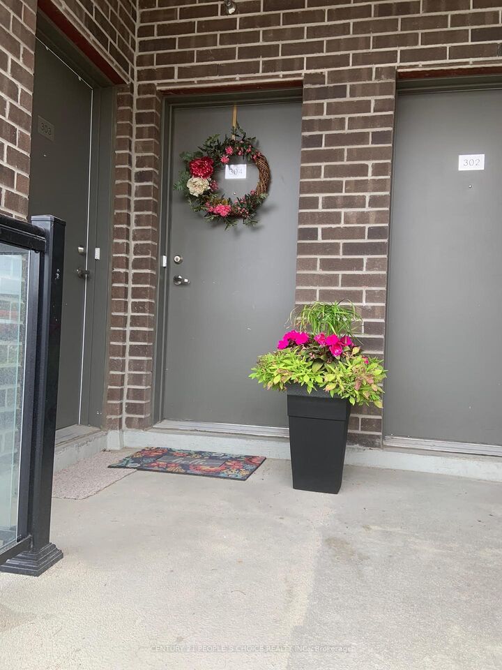 Photo de la propriété:  1460 Whites Road 304  ON L1V 0E8 