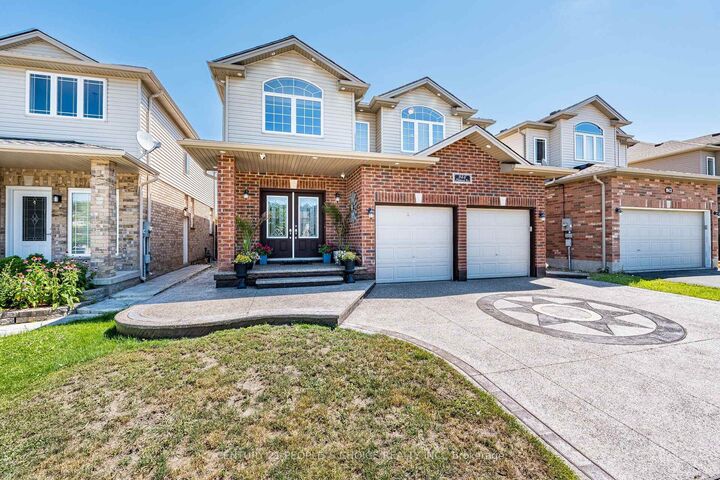 Property Photo:  946 Pebblecreek Court N  ON N2A 0C5 