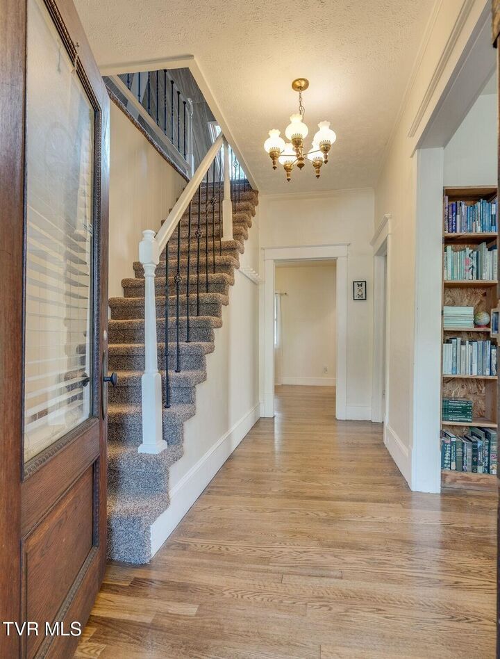 Property Photo:  419 West Pine Street  TN 37604 