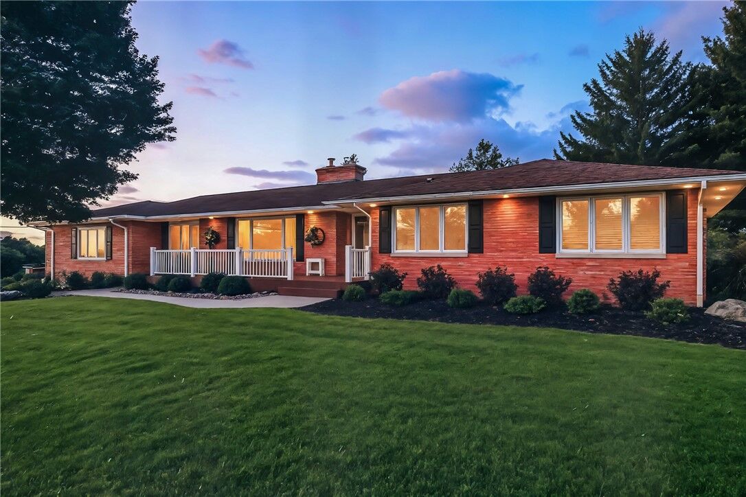 Property Photo: 1950 N Neshannock Rd PA 16148