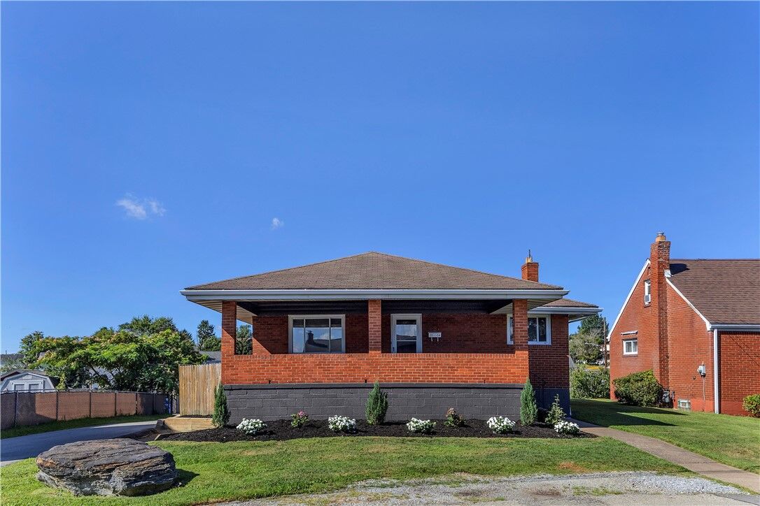 Property Photo: 2004 Orofino Street PA 15132