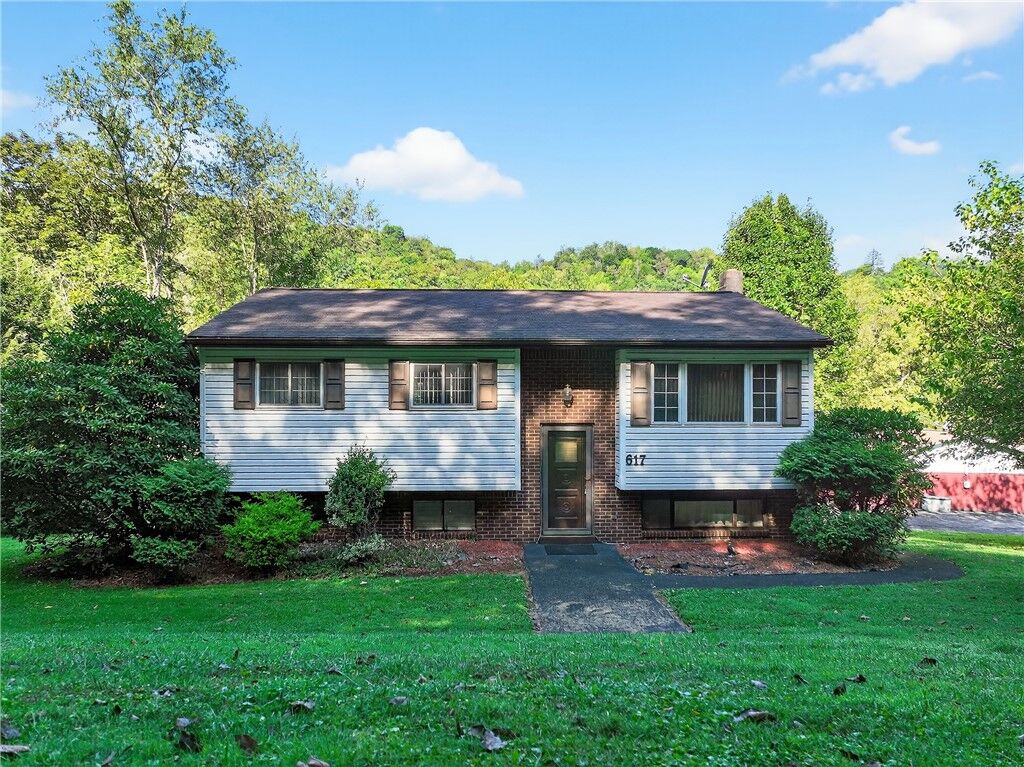 Property Photo:  617 Tourman Street  PA 15028 