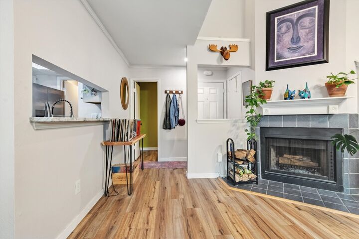 Property Photo: 512 Eberhart Lane 603 TX 78745