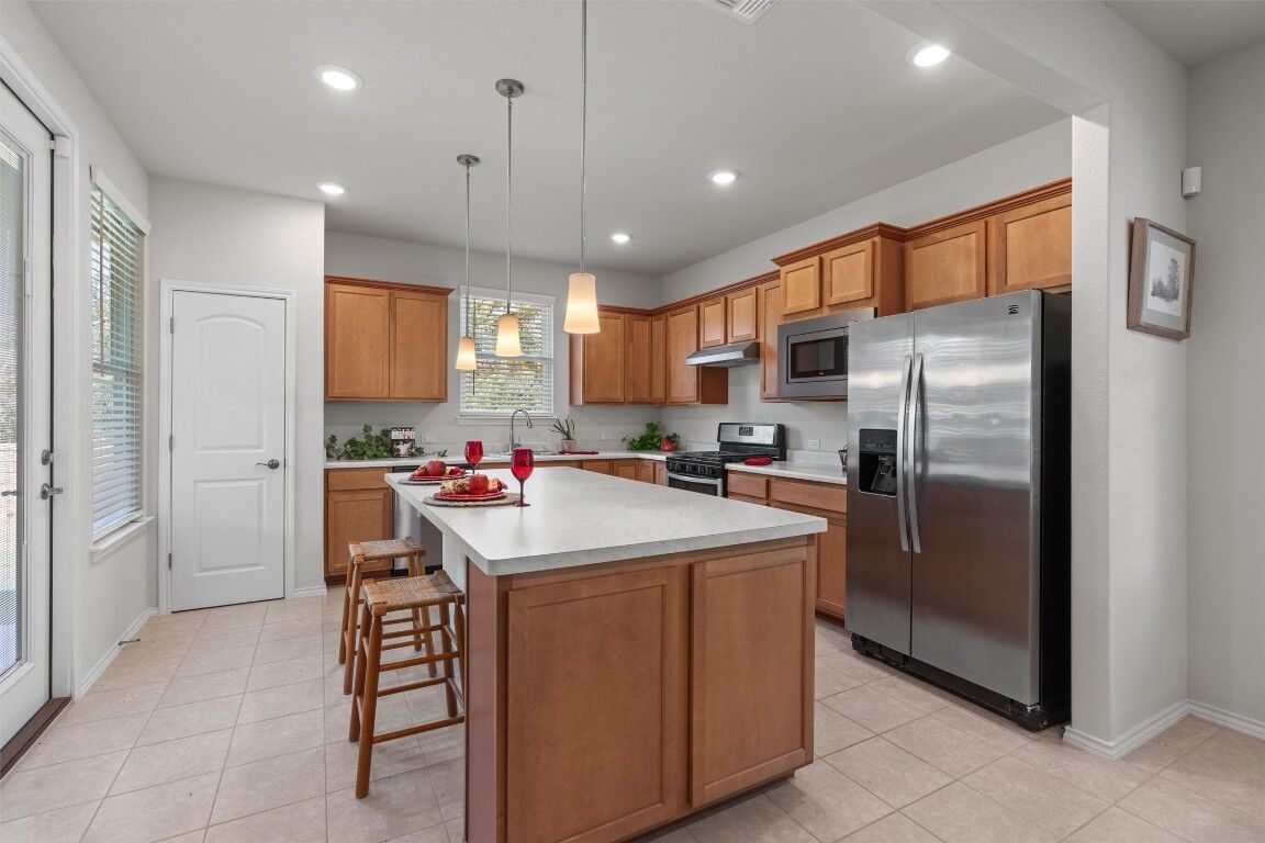 Property Photo:  502 Saratoga Lane  TX 78633 