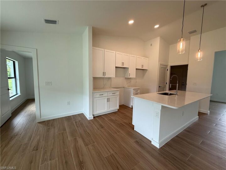 Property Photo:  2707 34th St SW  FL 33976 