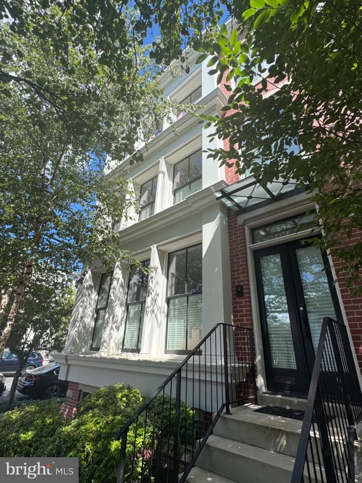 325 N N. Columbus Street  Alexandria VA 22314 photo