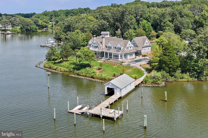 3182 Harness Creek Road  Annapolis MD 21403 photo