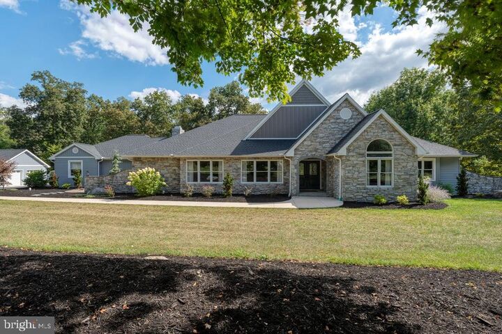 311 Sawmill Road  Dillsburg PA 17019 photo
