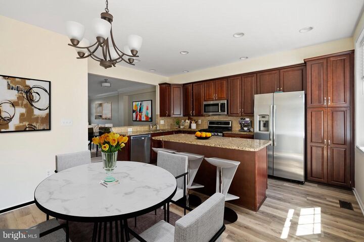 Property Photo:  23058 Weybridge  VA 20148 