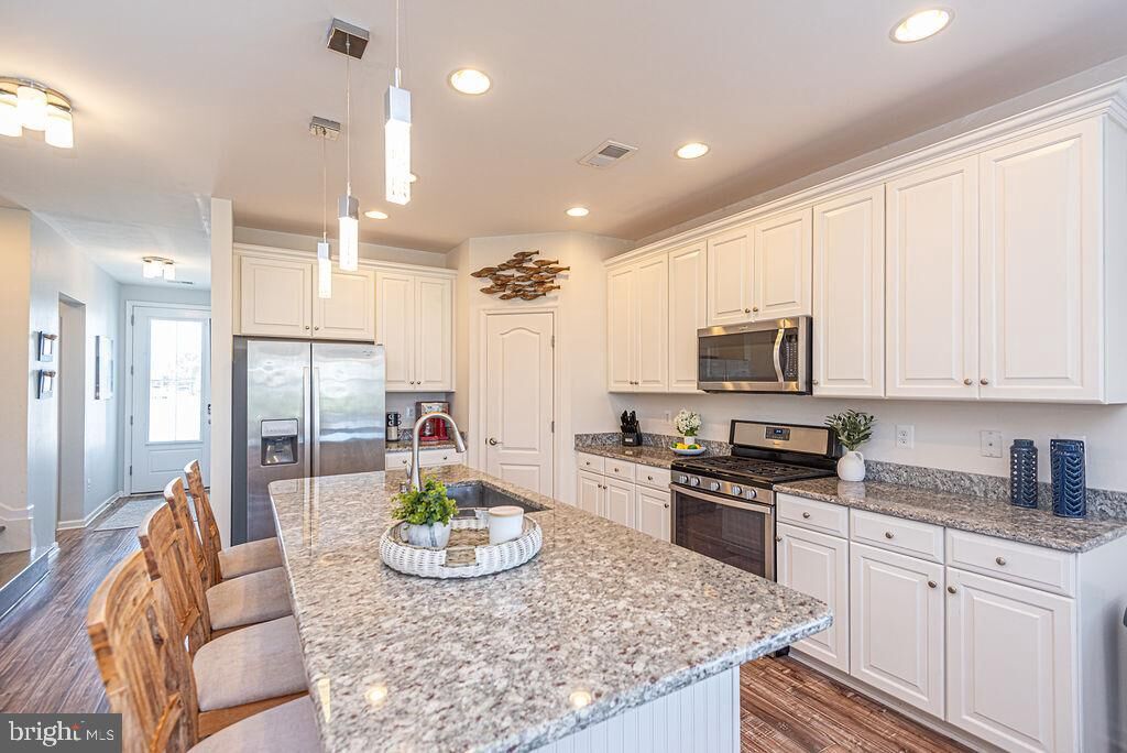 Property Photo:  17010 Bellevue Court  DE 19967 