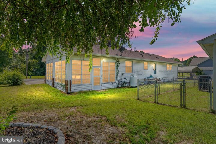 Property Photo: 16 Alma Lane VA 22443