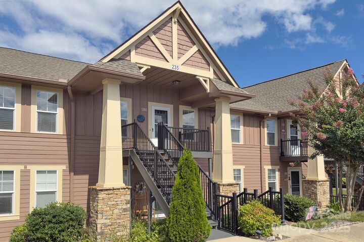 1104 Deermouse Way  Hendersonville NC 28792 photo