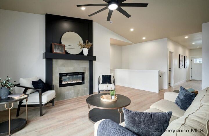 Property Photo: 5323 Sullivan St WY 82009