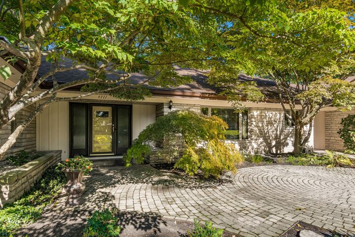 Property Photo: 4711 Scenic Drive OH 43214
