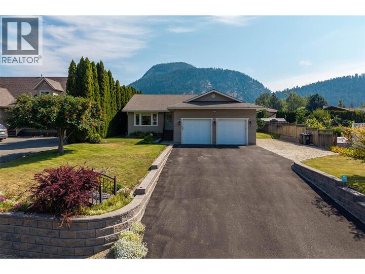 Photo de la propriété: 351 Juniper Street BC V0E 1M0