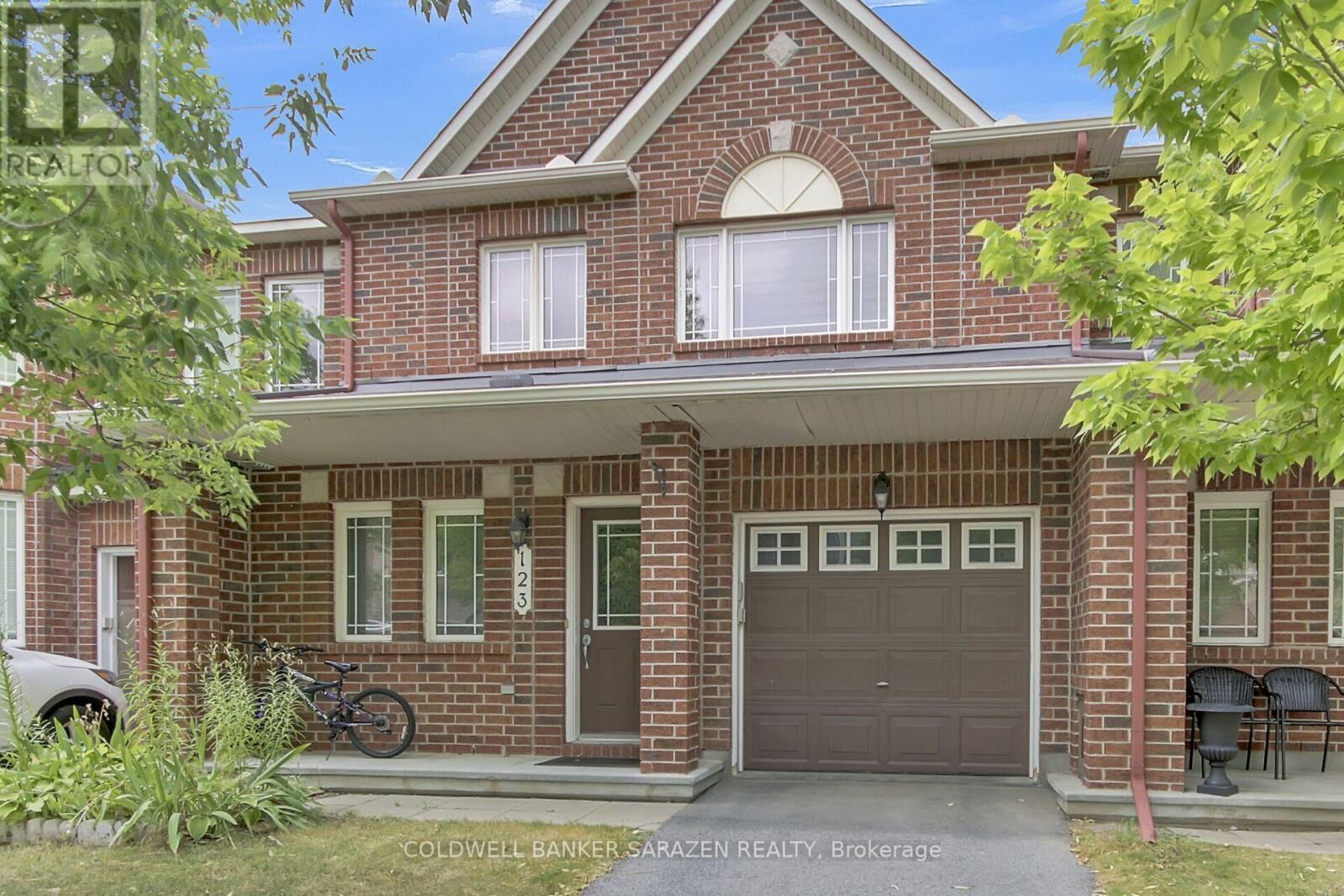 Property Photo: 123 Tacom Circle ON K2G 4P8