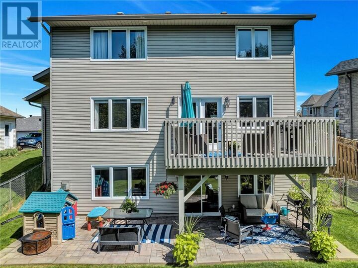 Property Photo: 31 Brentwood ON P3B 4K8