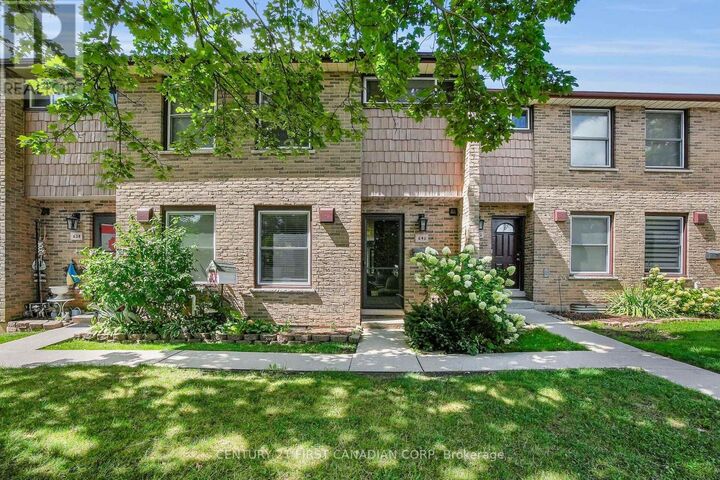 Property Photo: 640 Wonderland Road South 57 ON N6K 1L8