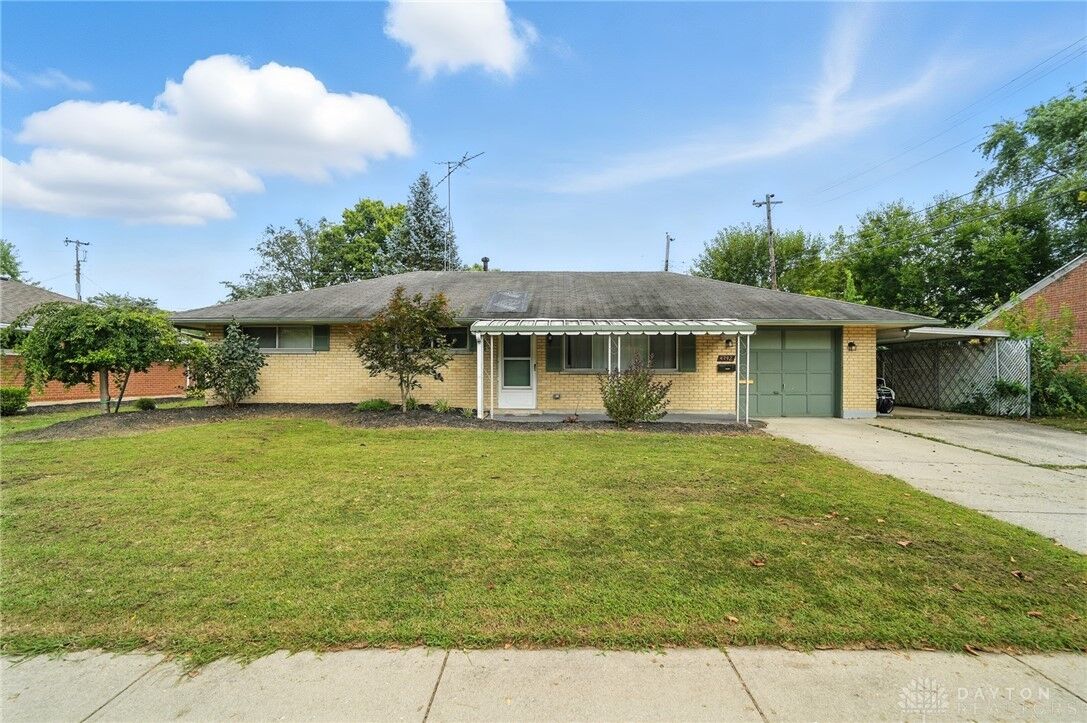 Property Photo:  4792 Loxley Drive  OH 45439 