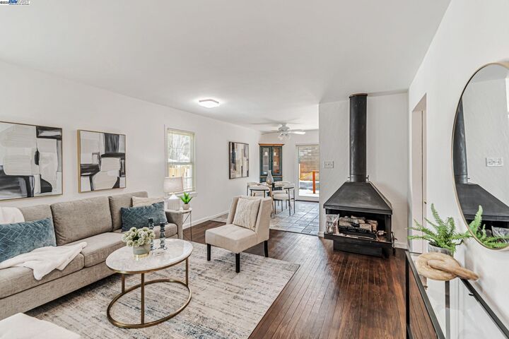 Property Photo: 1456 Timothy CA 94577