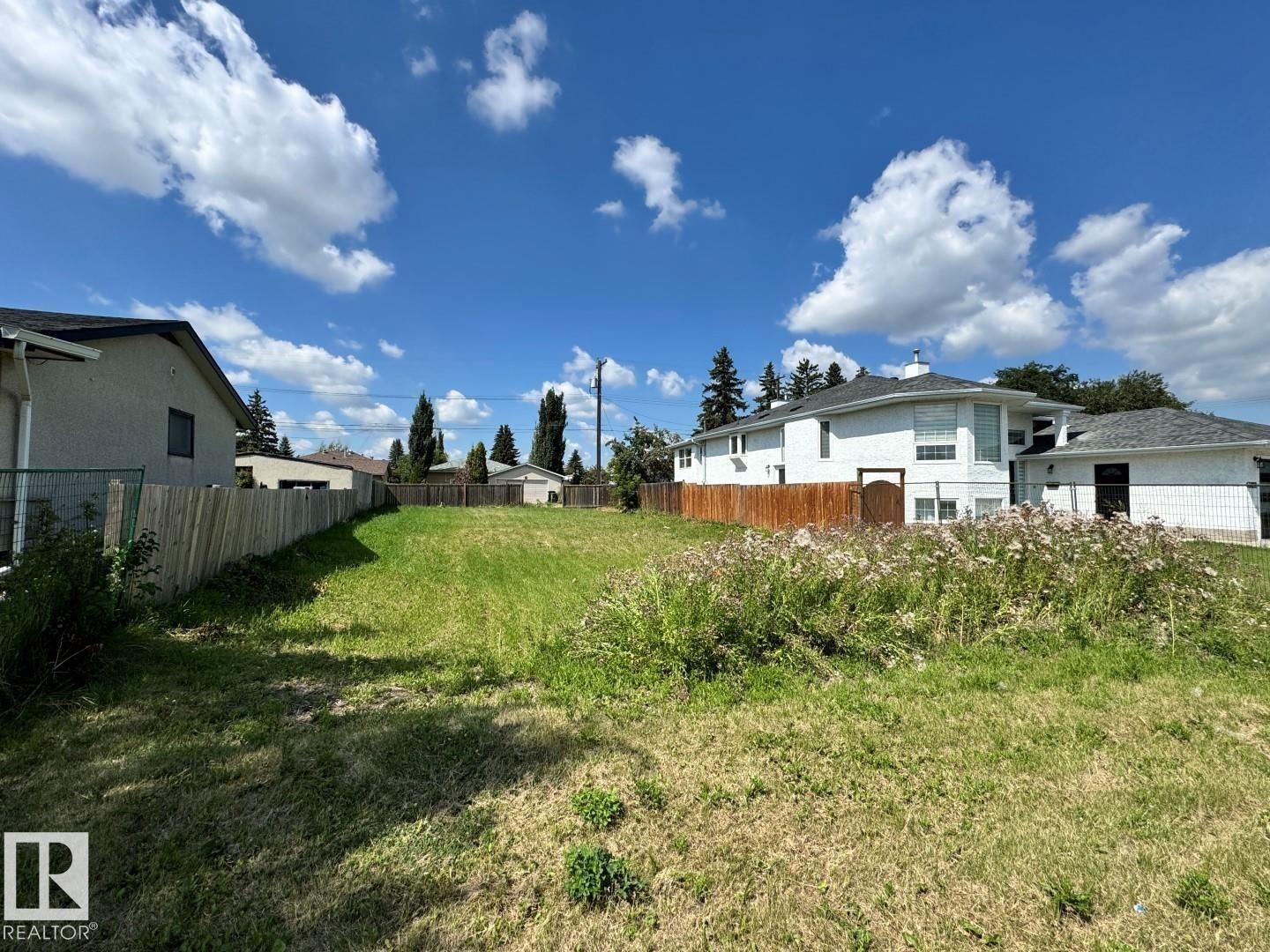 Property Photo:  13118 121 Street NW  AB T5L 0B6 