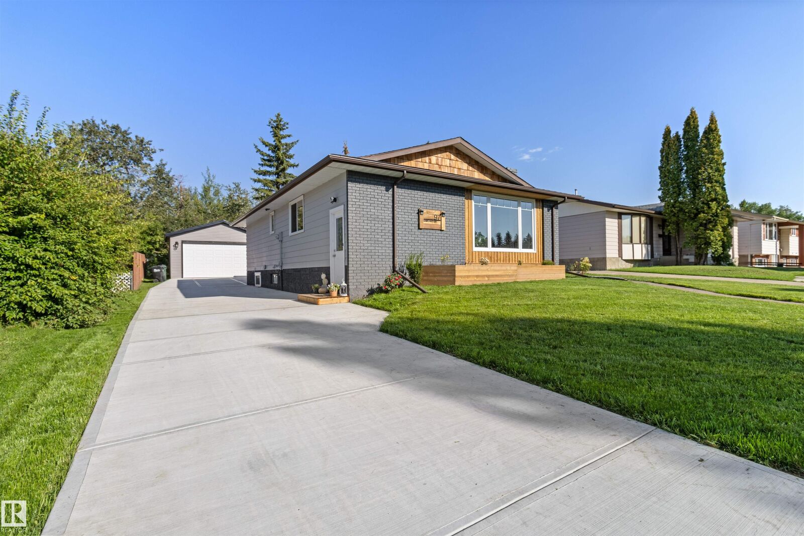 Property Photo: 97 Garland Crescent AB T8A 2P9
