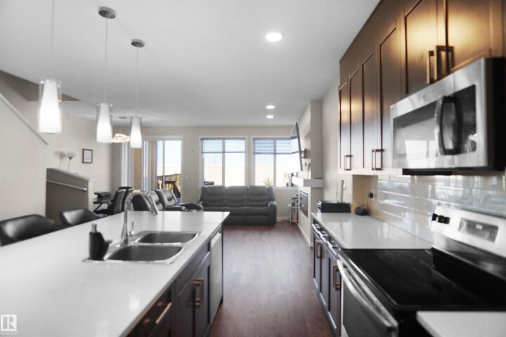 Property Photo: 671 Eagleson Crescent NW NW AB T6M 0V7