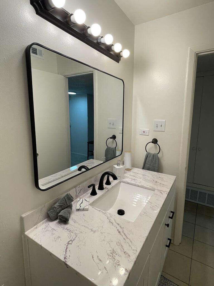 Property Photo: 517-521 Palomas Drive SE NM 87108