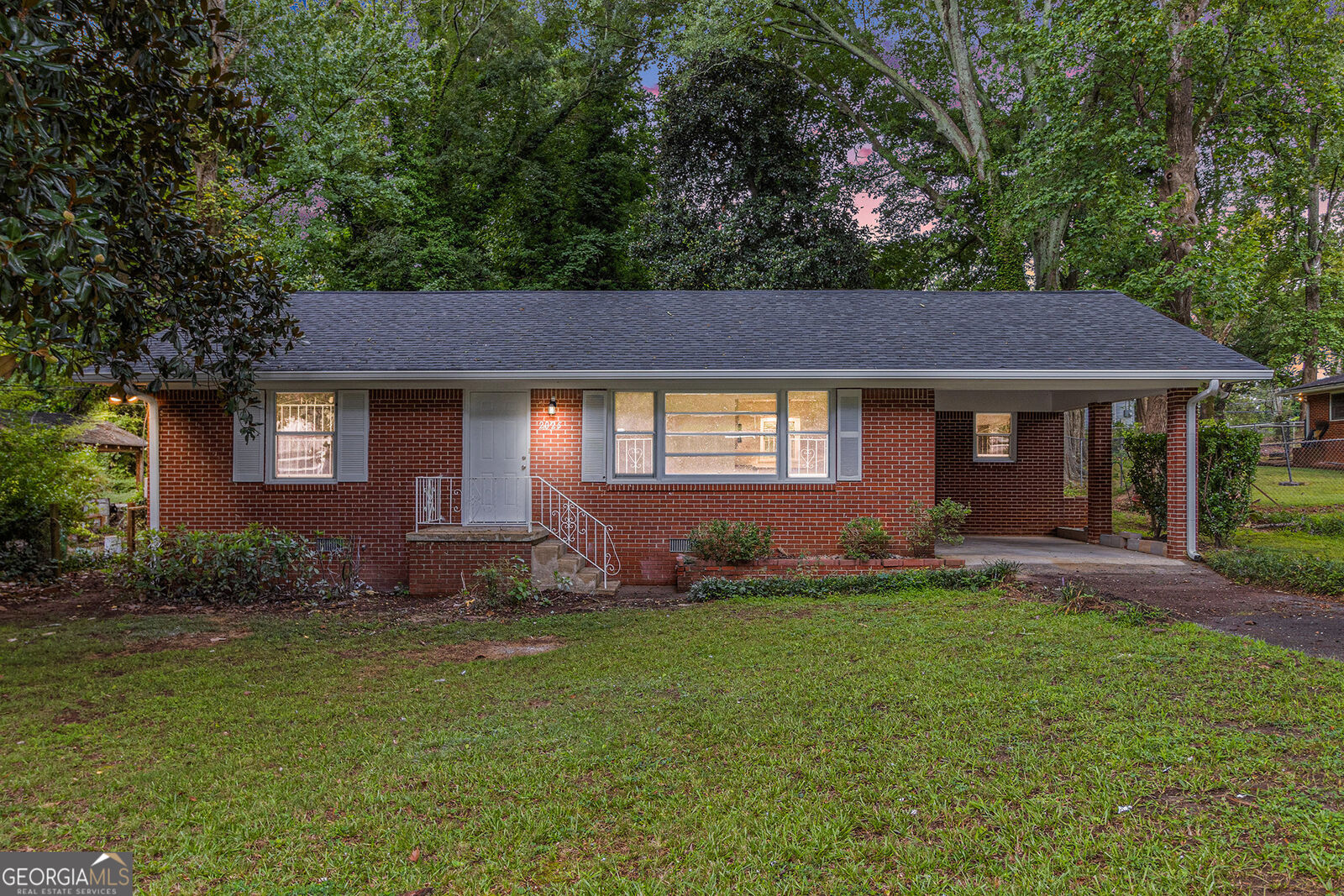 Property Photo:  2025 East Drive  GA 30032 