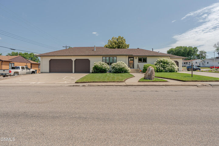 1200 2nd Avenue NW  Mandan ND 58554 photo
