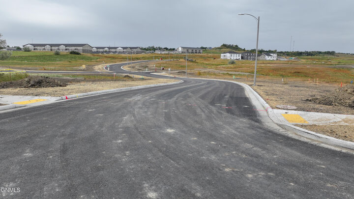 Property Photo: 806 Beretta Street NW ND 58554