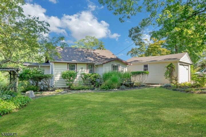 Property Photo: 17 Cayuga Trl NJ 07438
