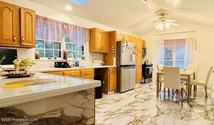 Property Photo:  11 Valley Lane  PA 18222 