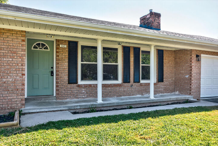 Property Photo: 702 N Powell Avenue KY 40403