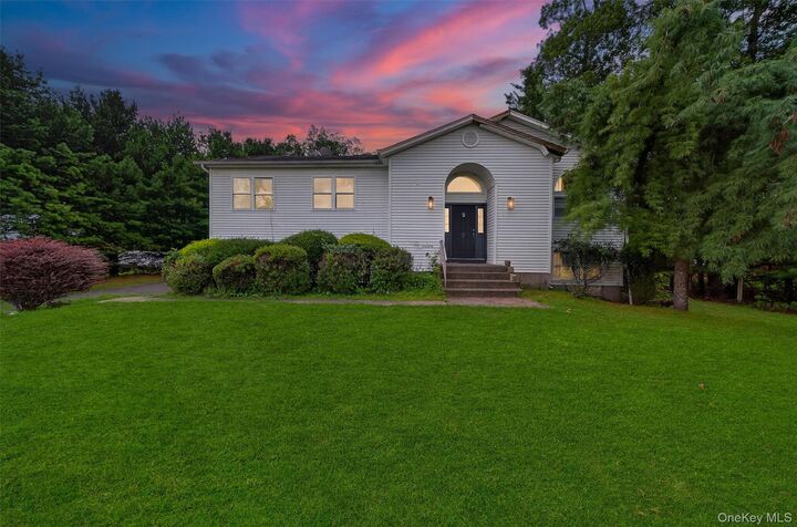2 Pulver Place  New Hempstead NY 10977 photo