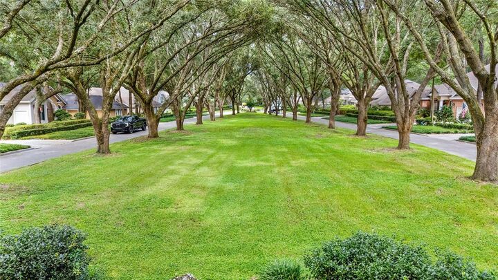 Property Photo: 10223 SW 49th Lane FL 32608