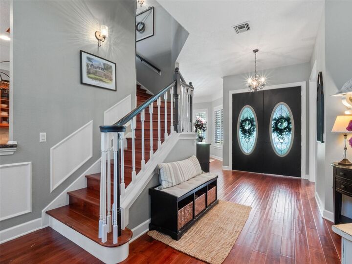Property Photo: 2219 Ridgewind Way FL 34786