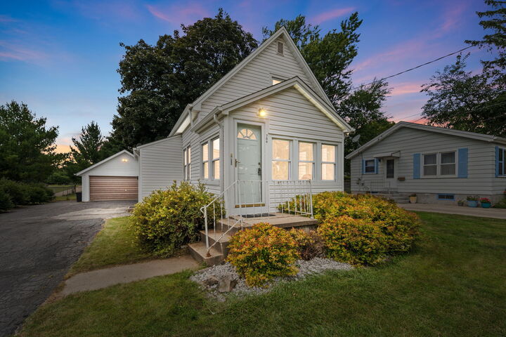 704 Western Ave  Waukesha WI 53188 photo