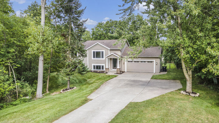 Property Photo: 930 Buttrick Avenue SE MI 49301