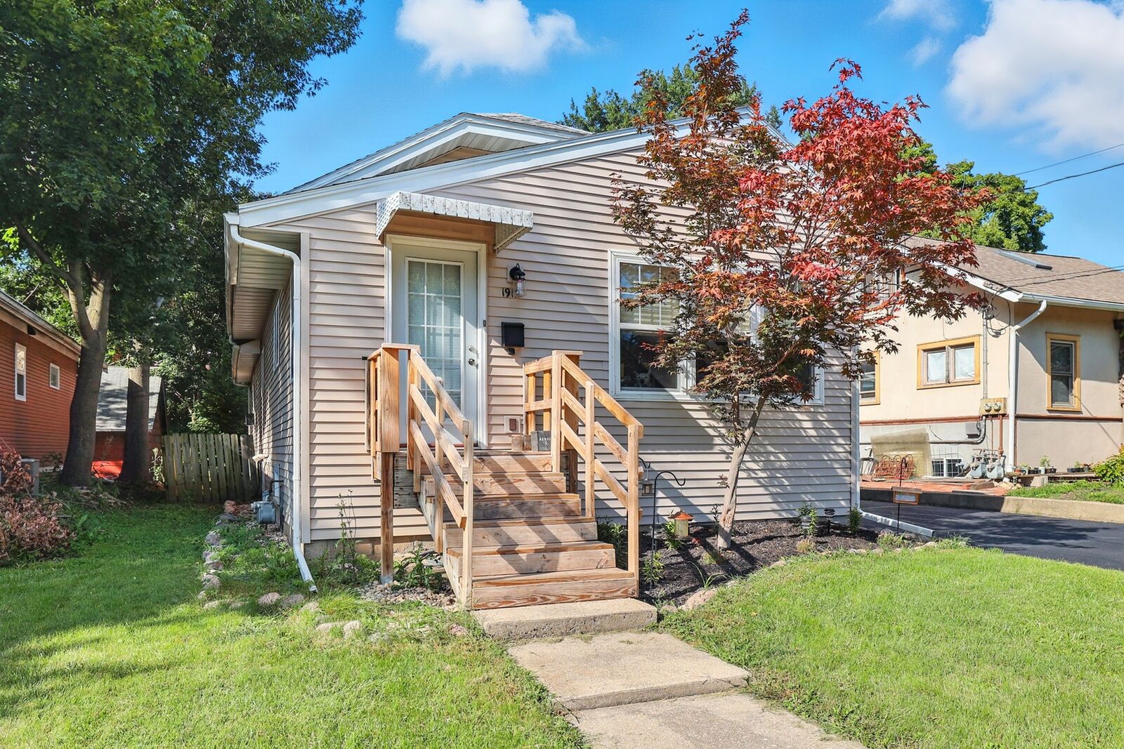 Property Photo: 1912 Rural Street IL 61107