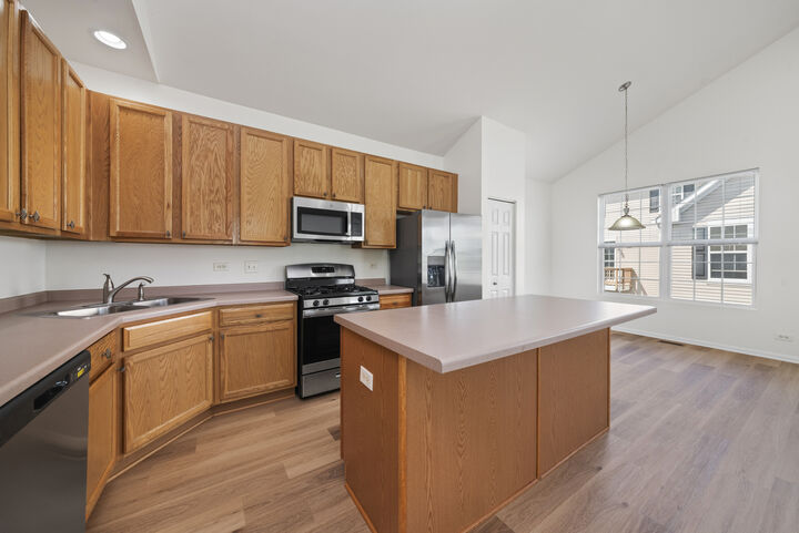 Property Photo: 3867 Bailey Road E IL 60560