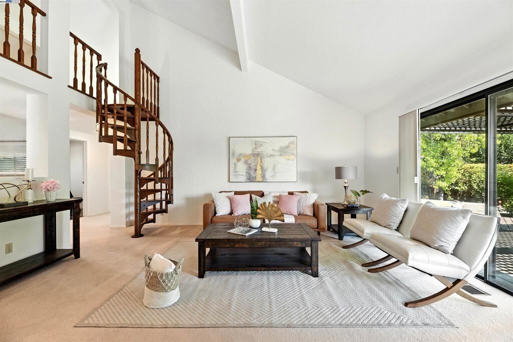 Property Photo: 646 Bella Vista Ct CA 94539