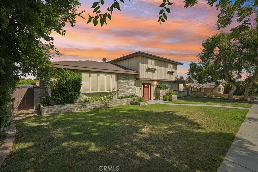 Property Photo:  1754 N 2nd Avenue  CA 91784 