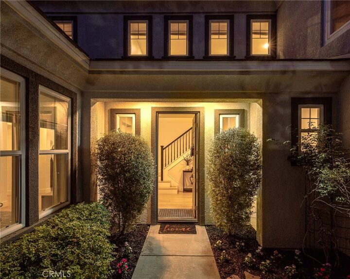 Property Photo:  26831 Greenleaf Court  CA 91381