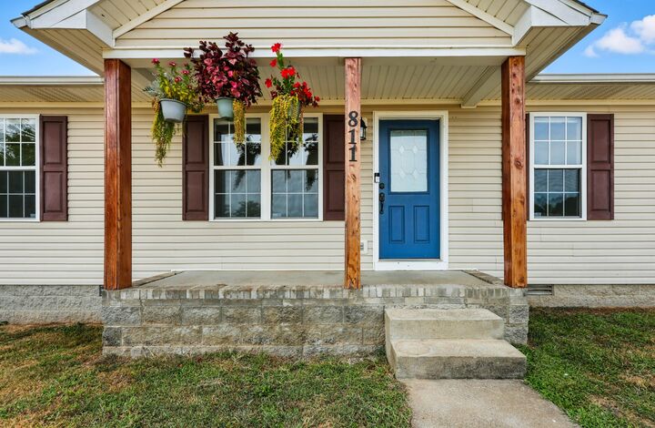 Property Photo: 811 Stableford Rd KY 42262