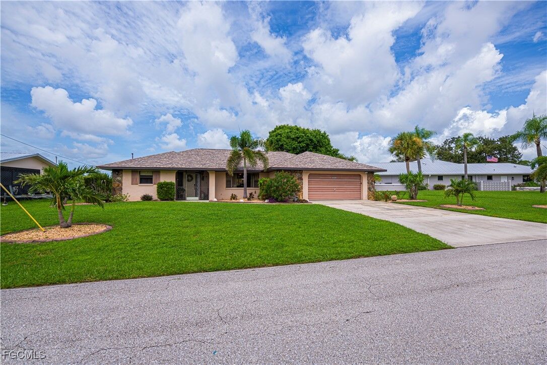 Property Photo: 18537 Klingler Circle FL 33948