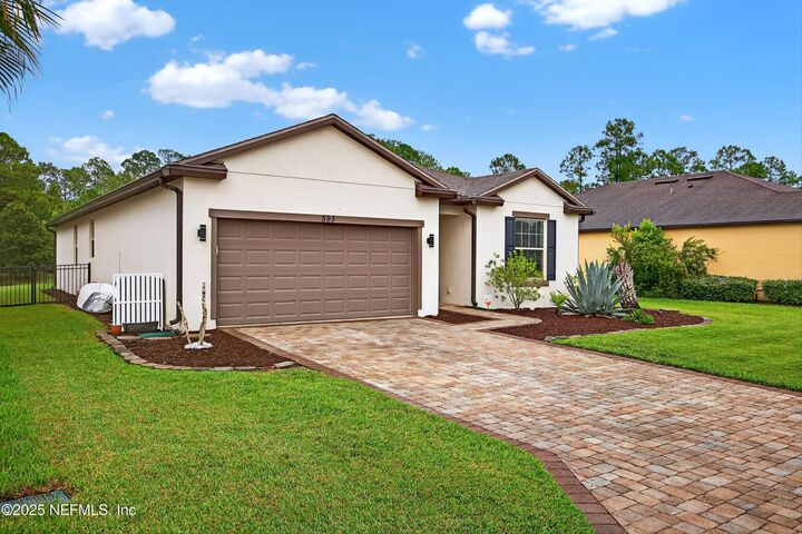 Property Photo:  595 Los Alamos Street  FL 32095 