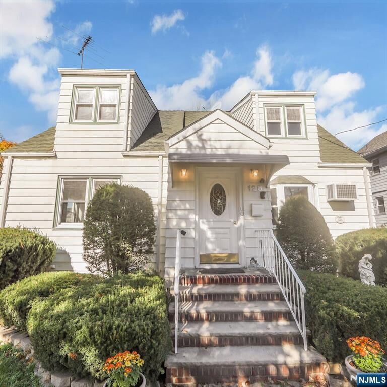Property Photo:  128 Barkley Avenue 2  NJ 07011 