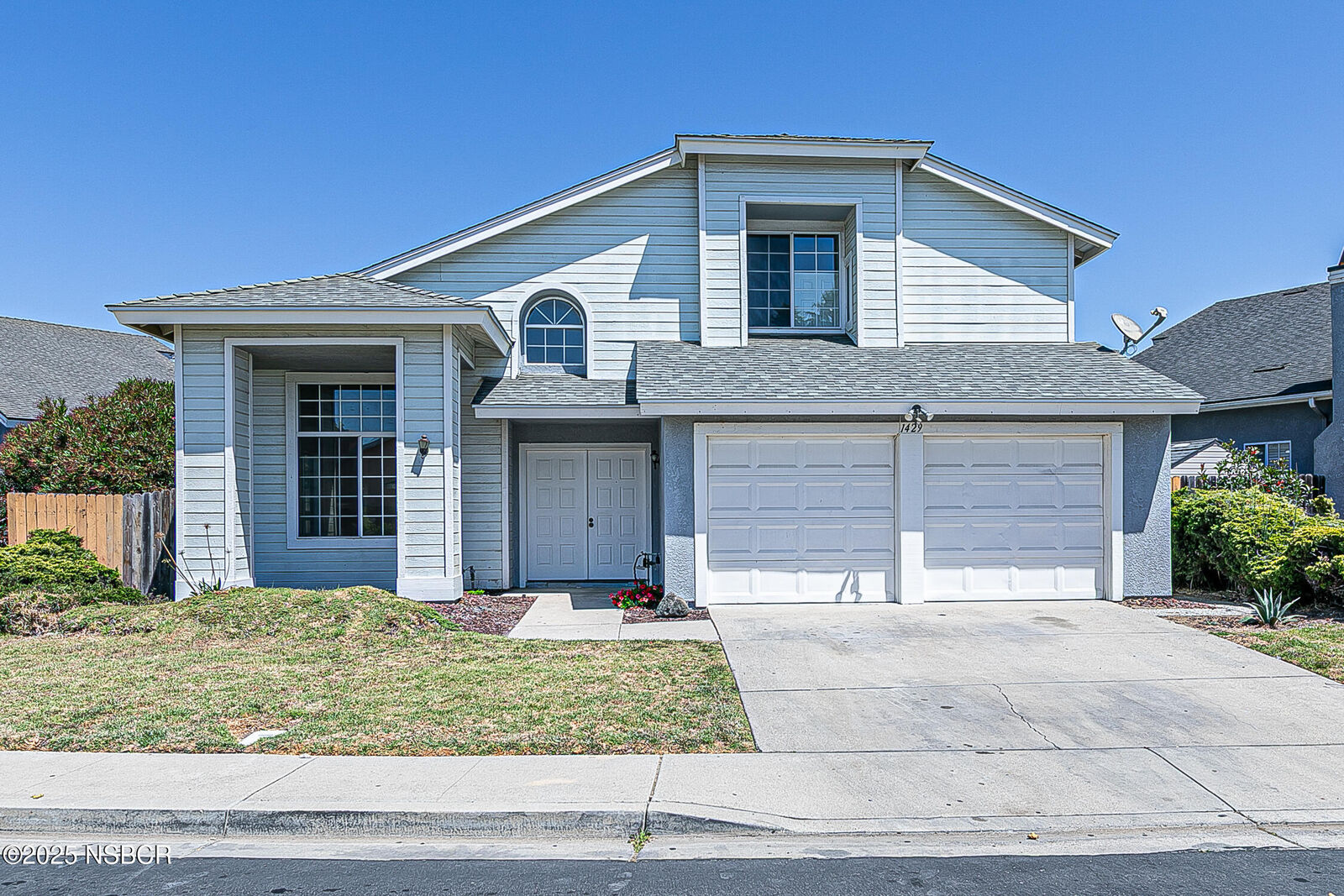 Property Photo: 1429 Glen Ellen Lane CA 93436